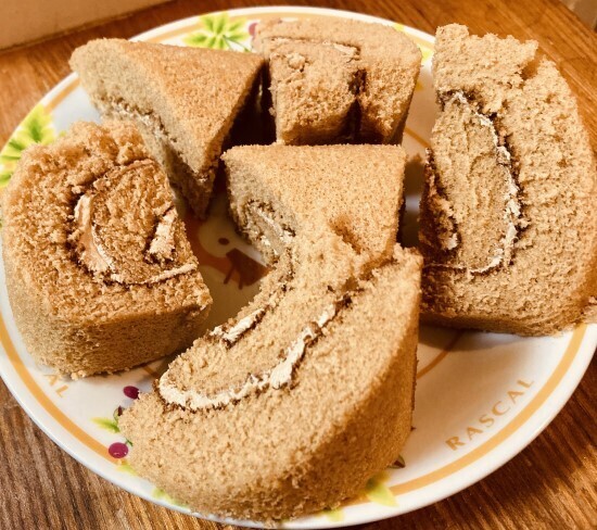 ロールケーキ004.JPG